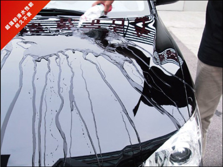 使用了汽车养护美容用品品牌-爱德林&MOC的漆面钻石镀晶套装后车身有超强的泼水性