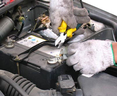 汽车养护品牌-爱德林&MOC专家给大家详解汽车蓄电池故障的解决方法 汽车养护品牌-爱德林&MOC专家给大家详解汽车蓄电池故障的解决方法